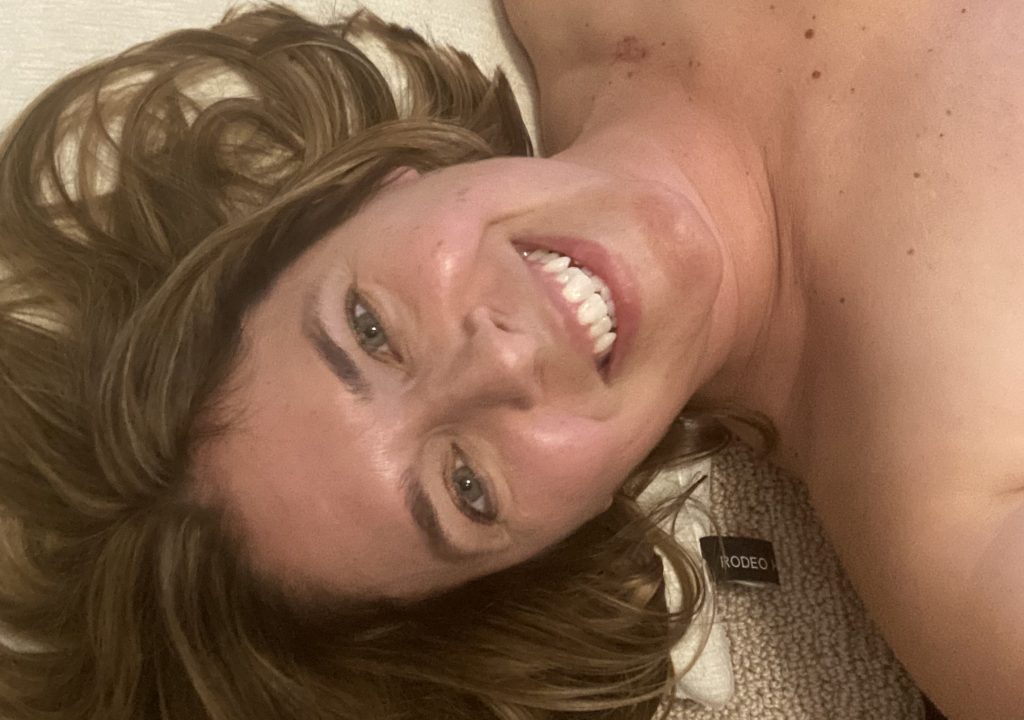 “Não sou mais movida pelo desejo sexual”: Carlin Ross sobre o prazer na menopausa